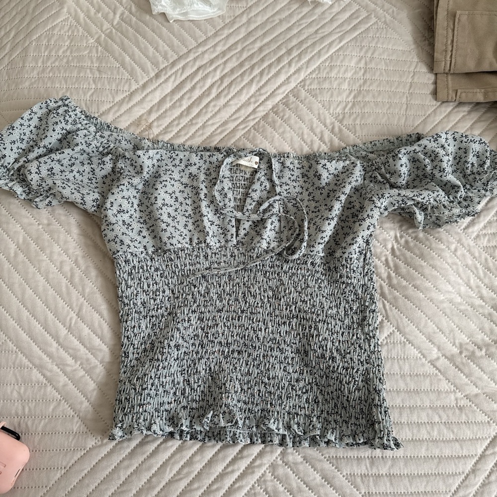 Blush Gray Off-the-Shoulder Sweater with Puff Sleeves